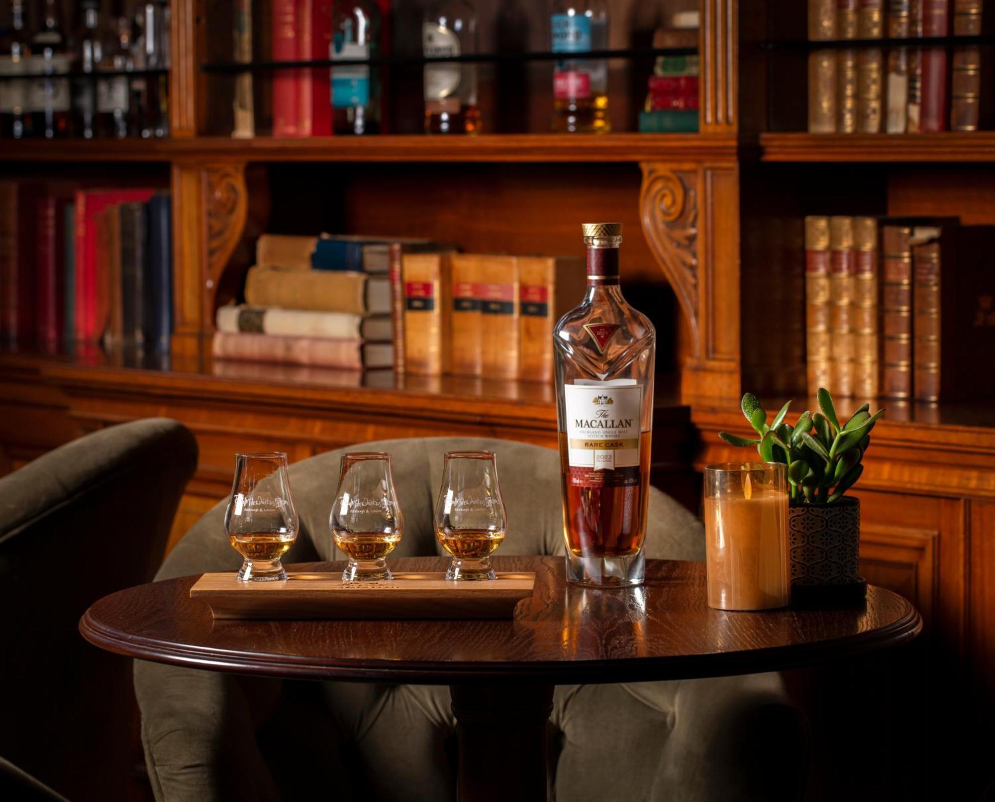 Schloss Roxburghe, Part Of Destination By Hyatt Dış mekan fotoğraf A bottle of Macallan 40 Year Old