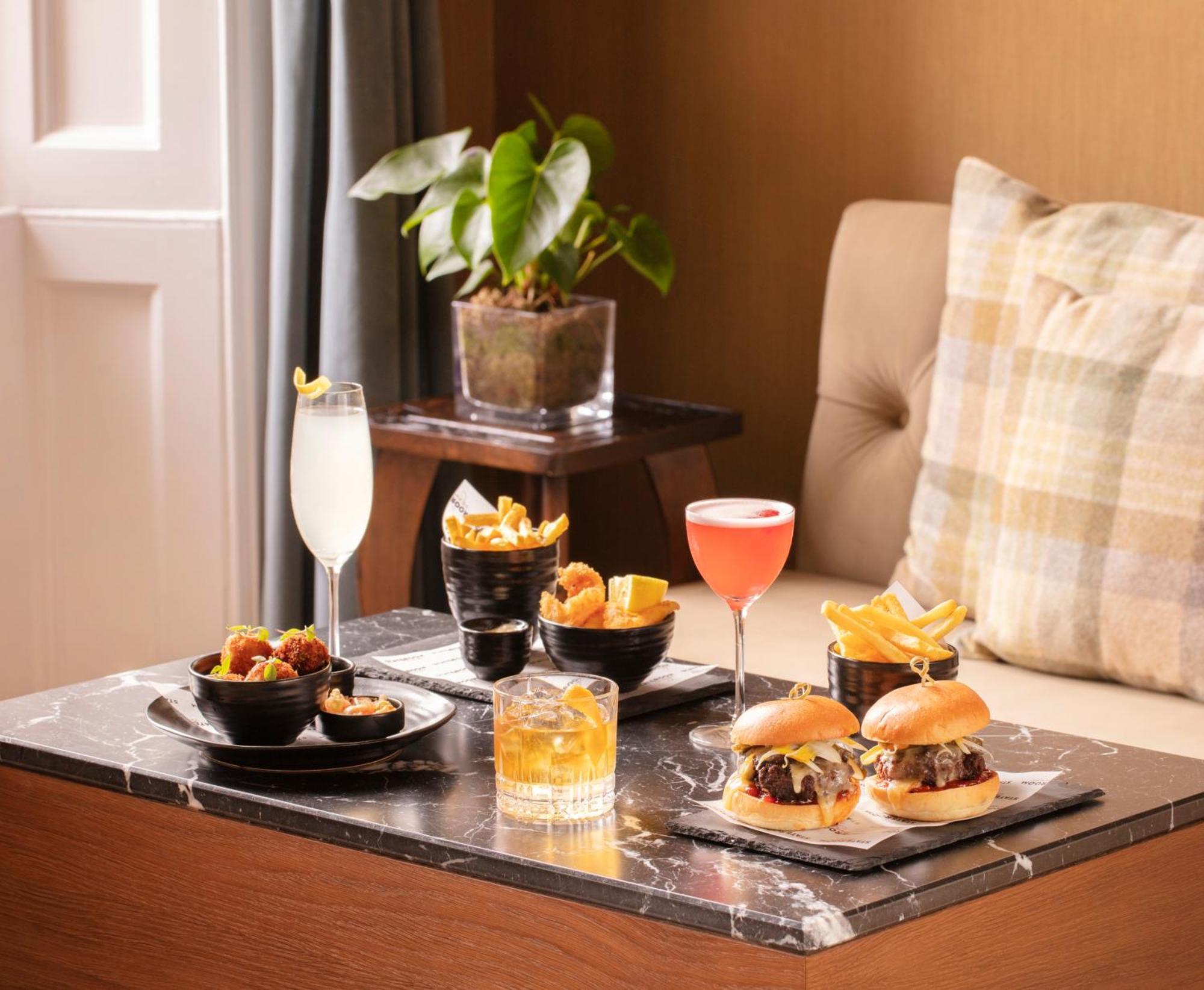 Schloss Roxburghe, Part Of Destination By Hyatt Dış mekan fotoğraf A selection of cocktails and bar snacks at the bar