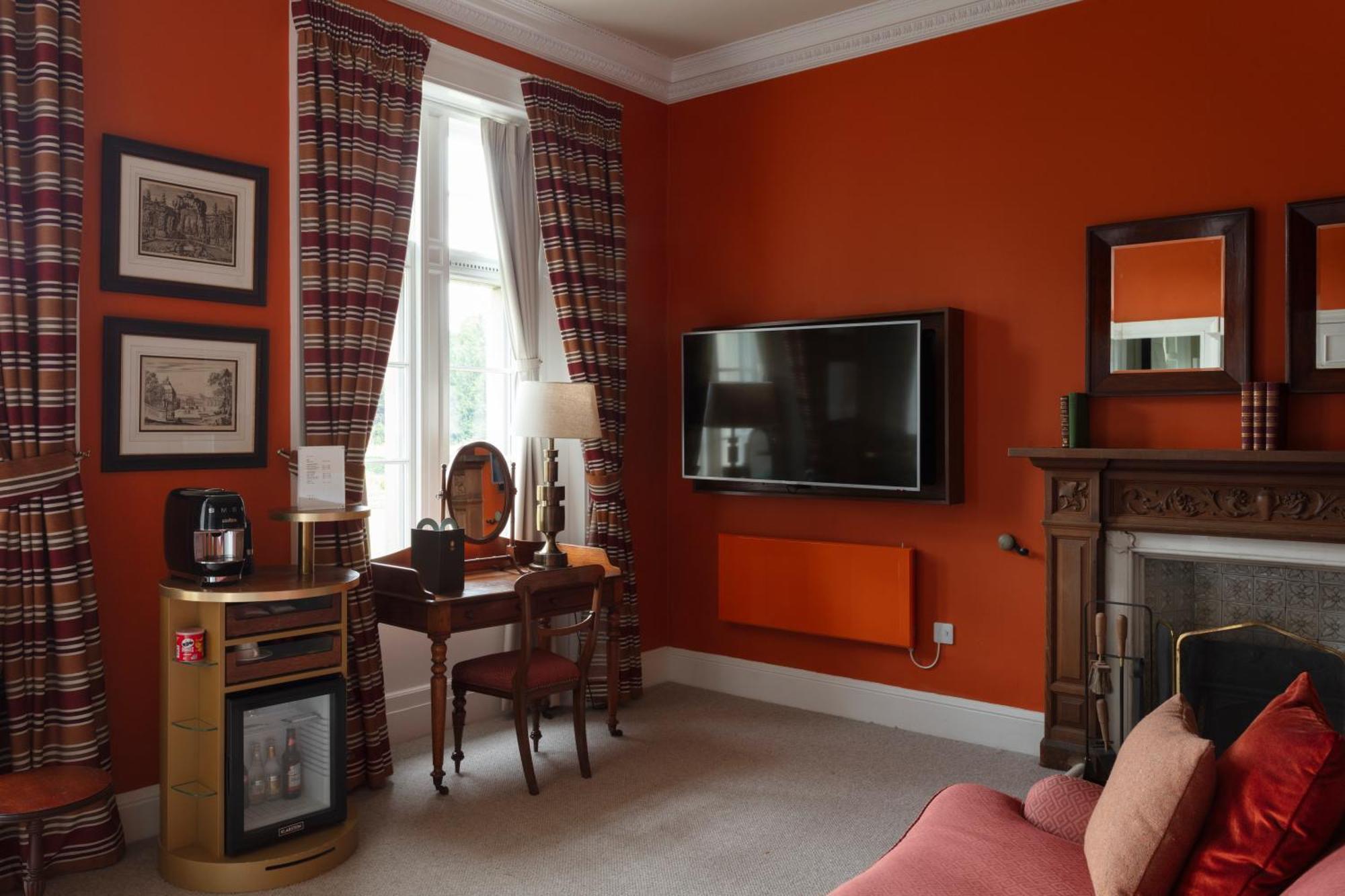 Schloss Roxburghe, Part Of Destination By Hyatt Dış mekan fotoğraf A room at the hotel